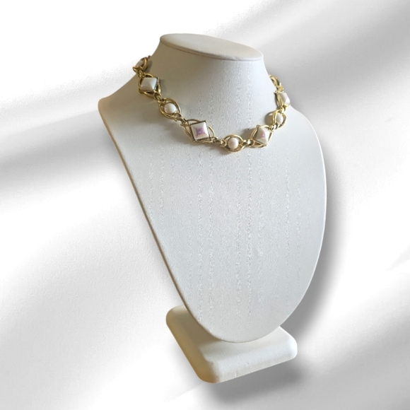 Vintage & RareMid-century Signed Emmons Thermoset Gold Tone Choker Necklace.